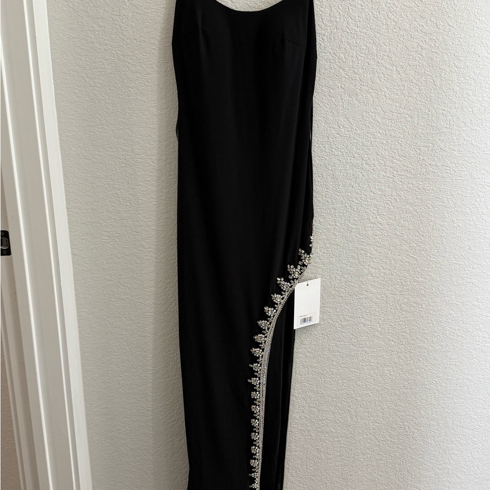 Elegant Mac Duggal Black Evening Gown size 0 RETAIL $398
